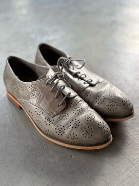 Mona Flying Leather Oxford Shoes Size 37 Gray Brogue Perforated Lace Up